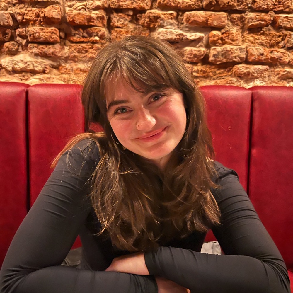 Meet your Posher, Temma